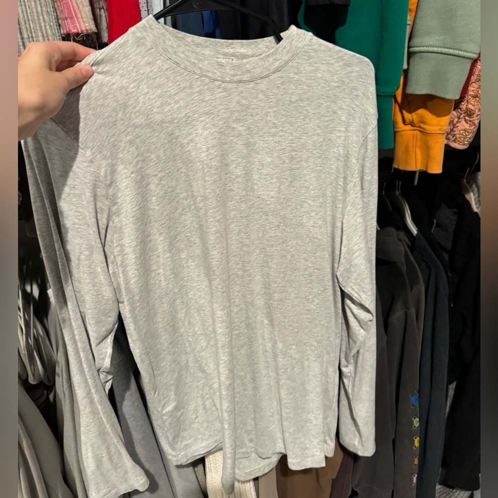 Skims
Gray Long Sleeve Top